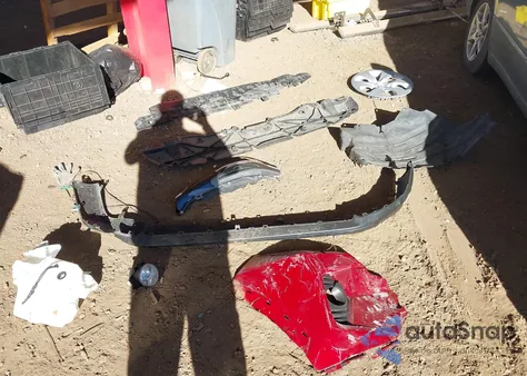 2021 Toyota Rav4 Le from USA, damaged, VIN JTMF1RFV4MD072705